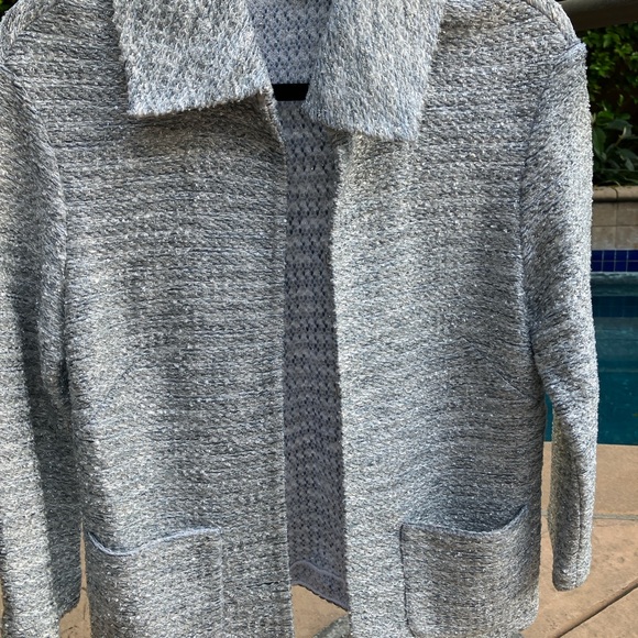 St. John Stunning Silver Jacket, front pockets and hook/eye closures - Picture 3 of 11